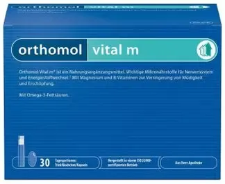 фото упаковки Orthomol Vital m набор бутылочка питьевая+капсулы