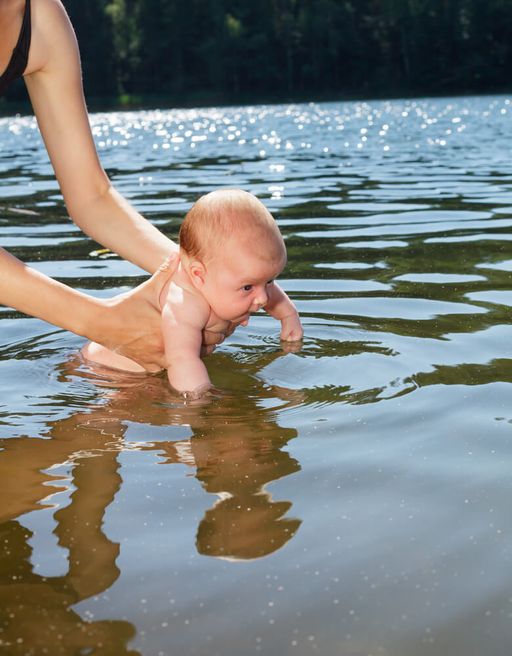 Как купание в местных водоемах влияет на иммунитет ребенка?