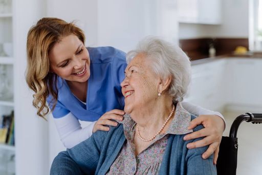 Медицинские аспекты ухода за пожилыми людьми в домашних условиях